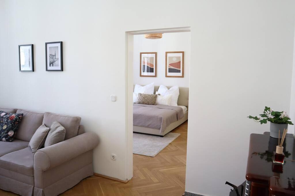 Bloom - Cozy Apartment, 5 Stops To City Center Βιέννη Εξωτερικό φωτογραφία