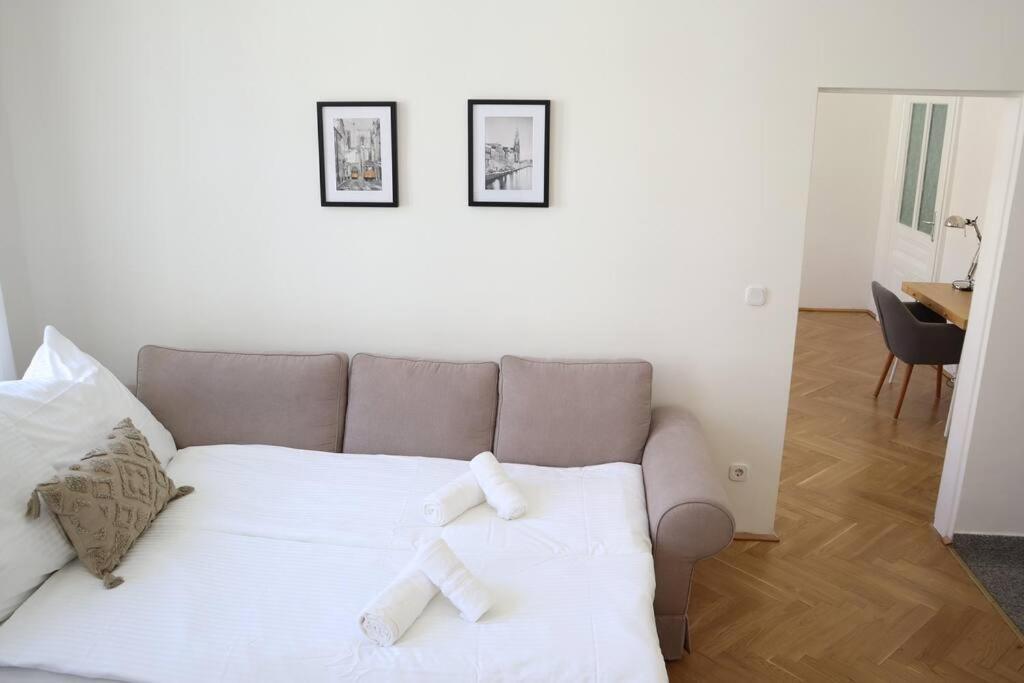 Bloom - Cozy Apartment, 5 Stops To City Center Βιέννη Εξωτερικό φωτογραφία